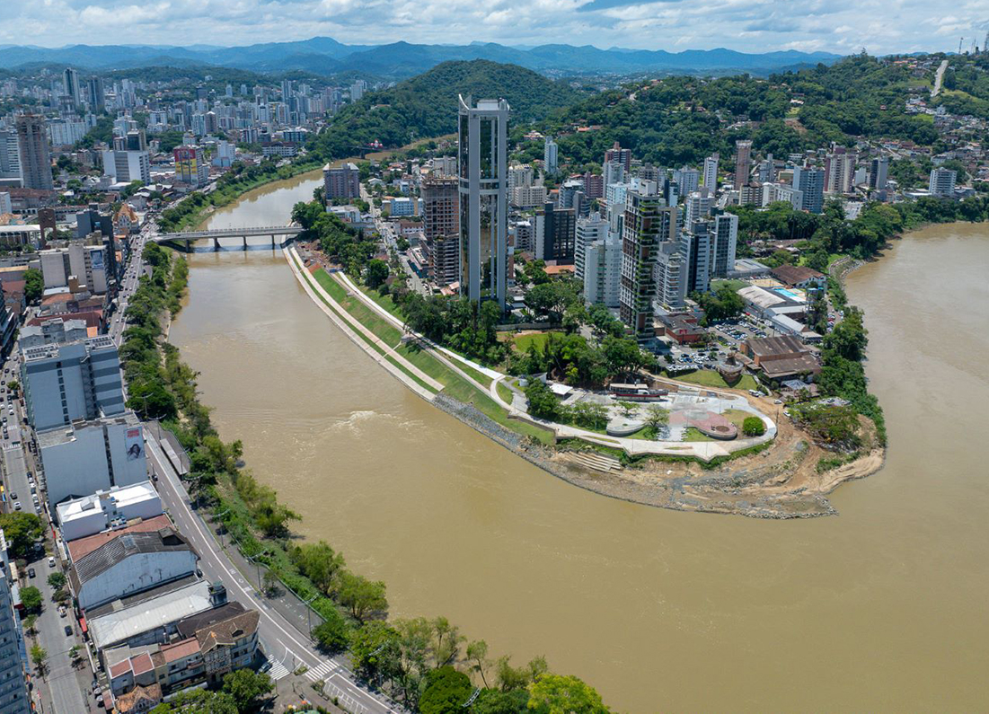 Vale do Itajaí lidera abertura de empresas em Santa Catarina com 74,2 mil novos negócios