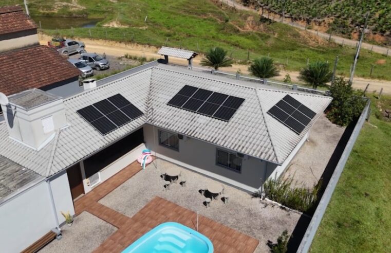 Programas do Governo do Estado impulsionam sustentabilidade e economia no campo com energia solar